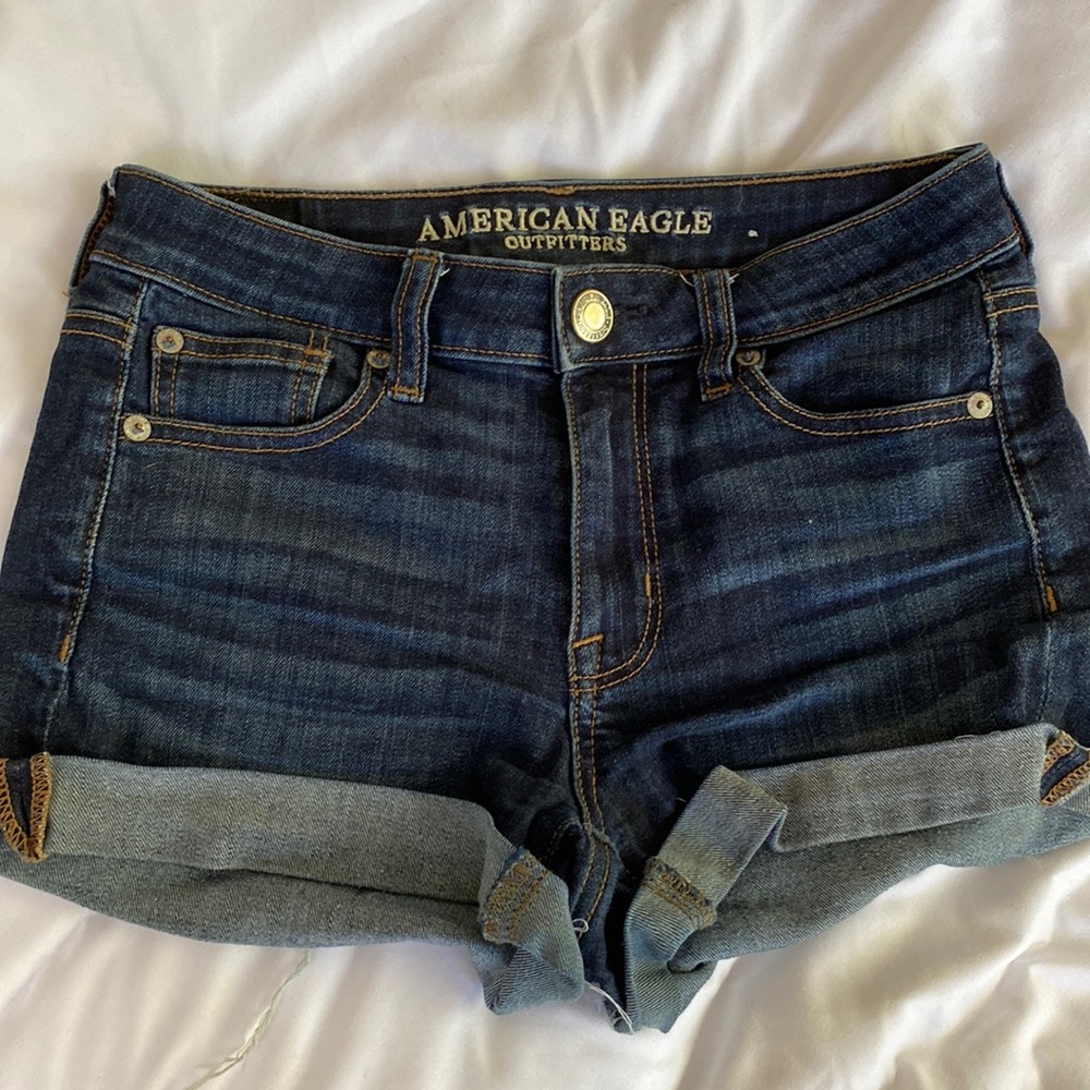 American eagle outfitters super stretch dark wash shorts in size 0